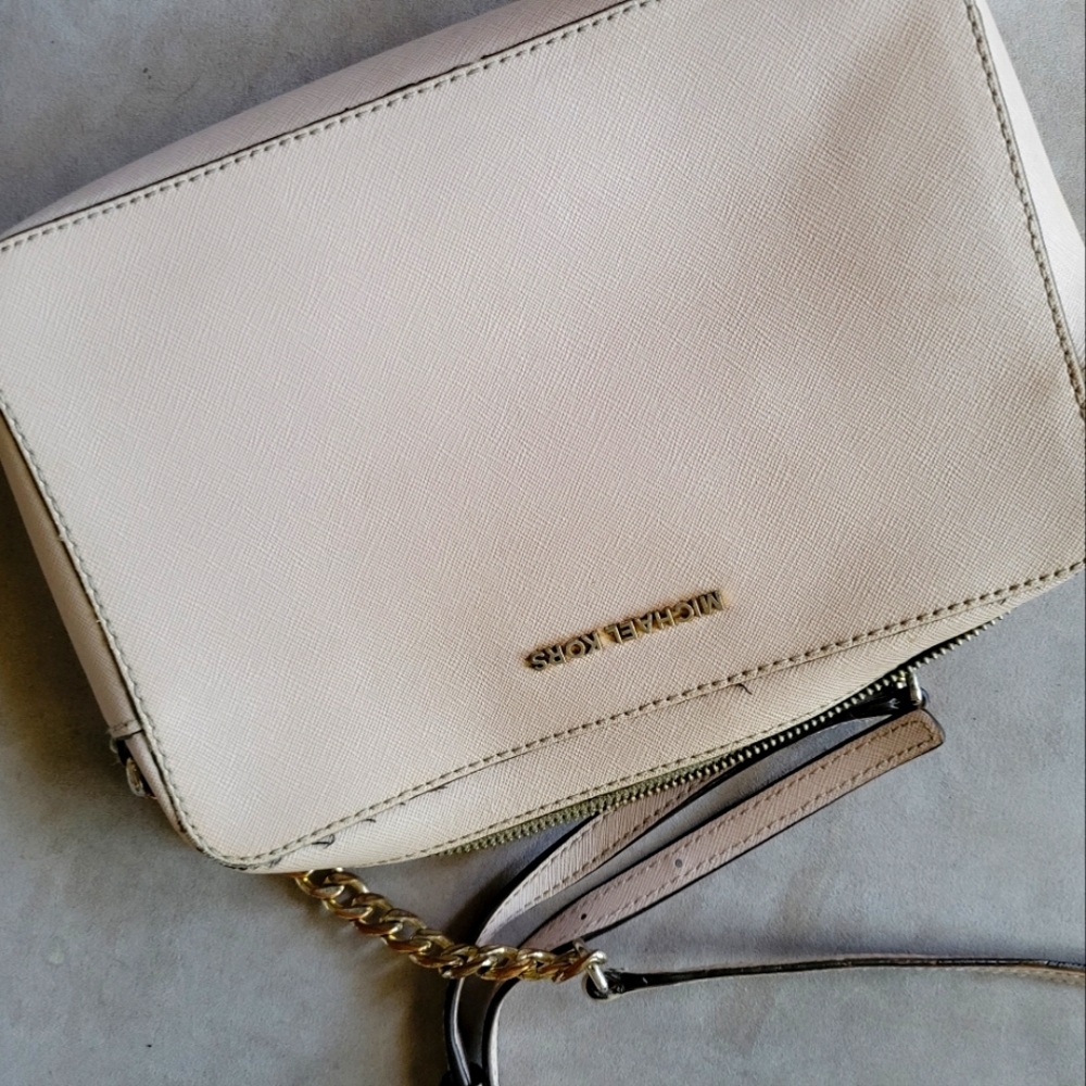 Michael Kors cream purse, slightly used cross body